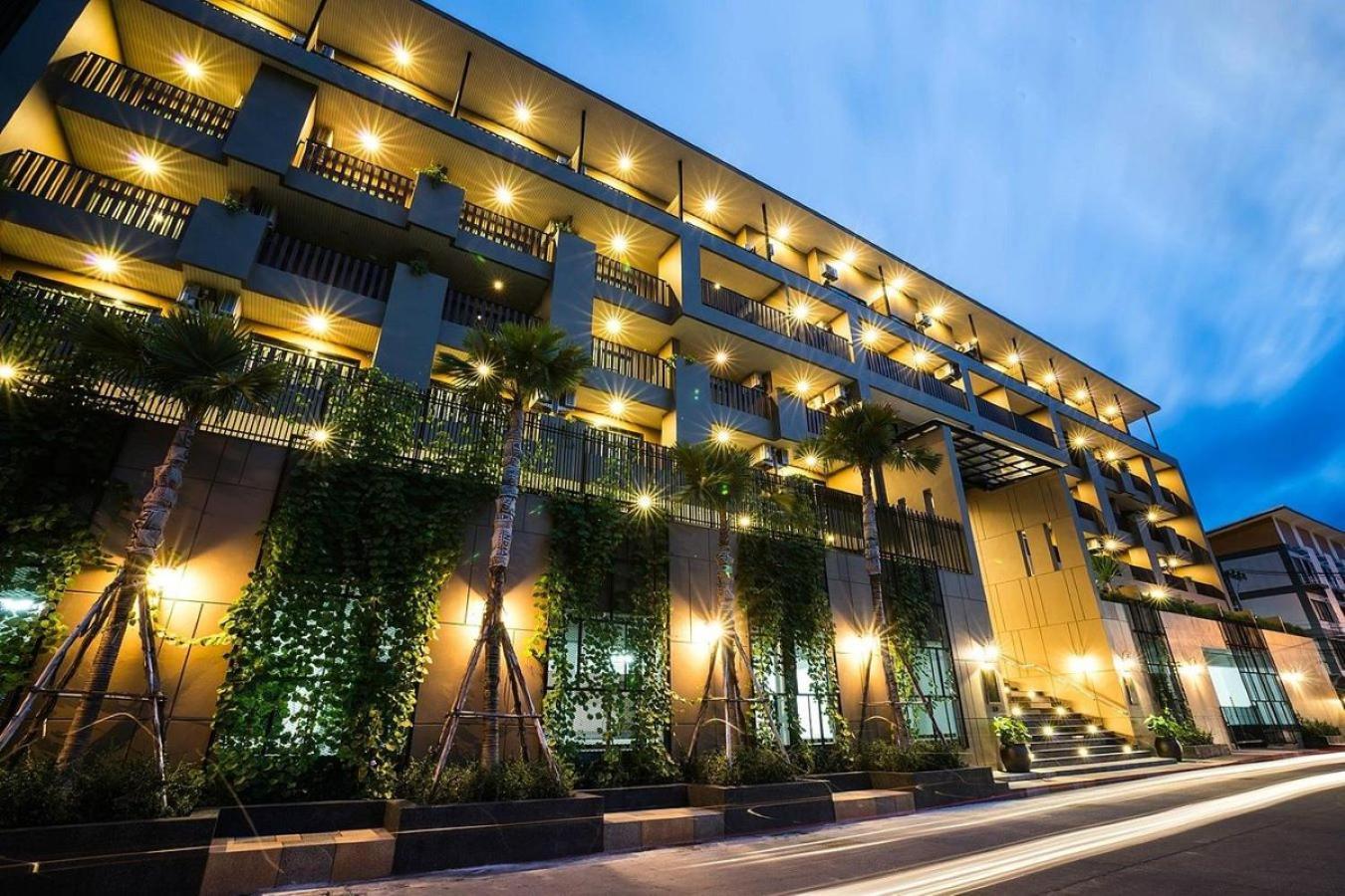 Lani Chiang Mai Hotel Exterior foto
